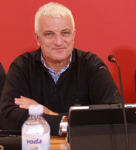 Zoran Mićović
11/10/2012